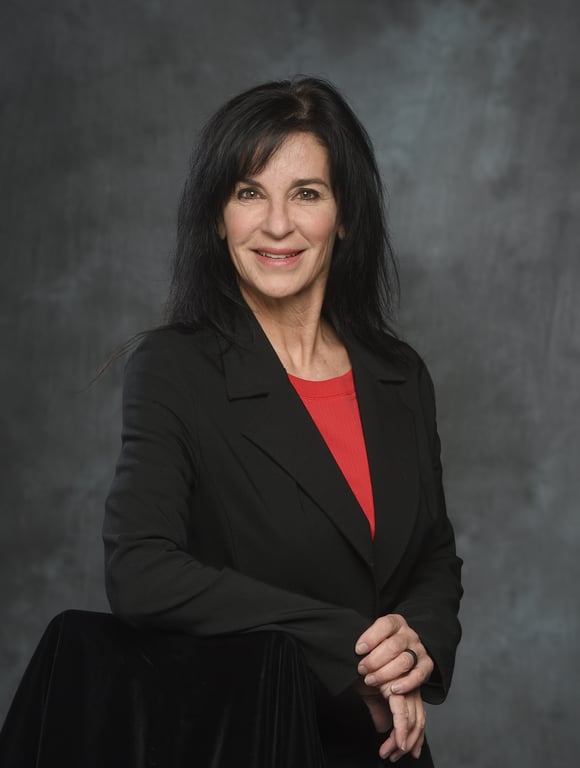 Stacy Zinn campaign portrait